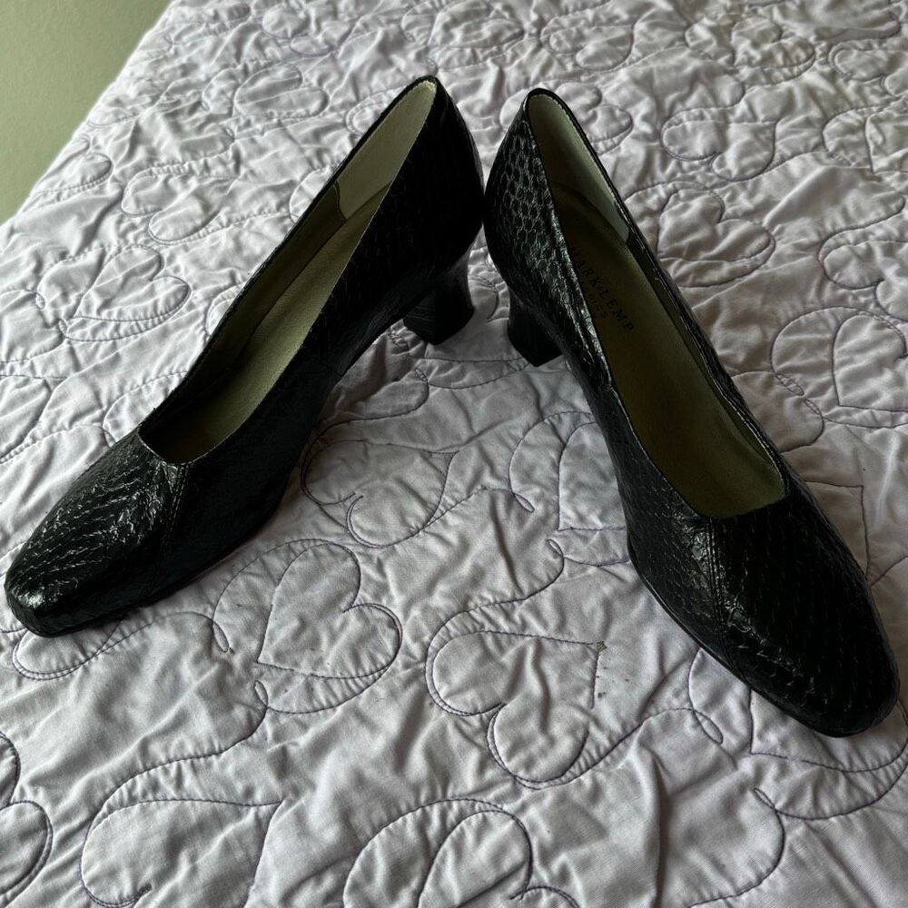 Vintage Mark Lemp Classics Black Croc-Embossed Patent Leather Pump | Square Toe
